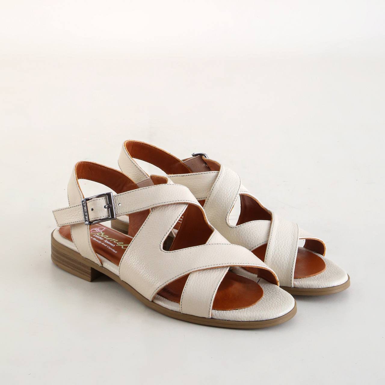 صندل زنانه تمام چرم طبیعی کد 44